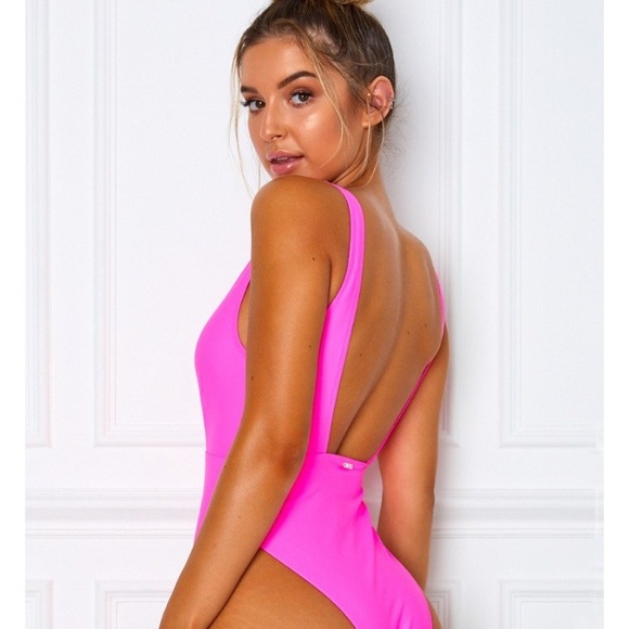 Bikini One Piece - Picture 4 of 8